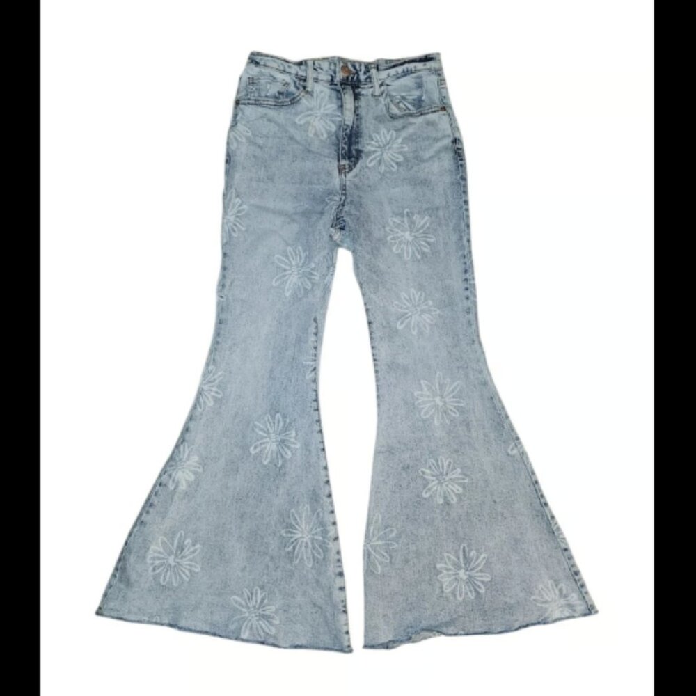 Wild Fable High Rise Extreme Flare Light Wash Flower Daisy Jeans Size 8 Target